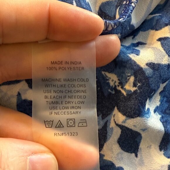 🆑Vince Camuto Long Sleeve Open Shoulder Layard Leaves Halter Blouse Small - Picture 8 of 12